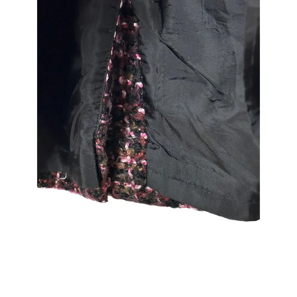 Elegant Tweed Skirt - Pink and Black - Picture 8 of 9